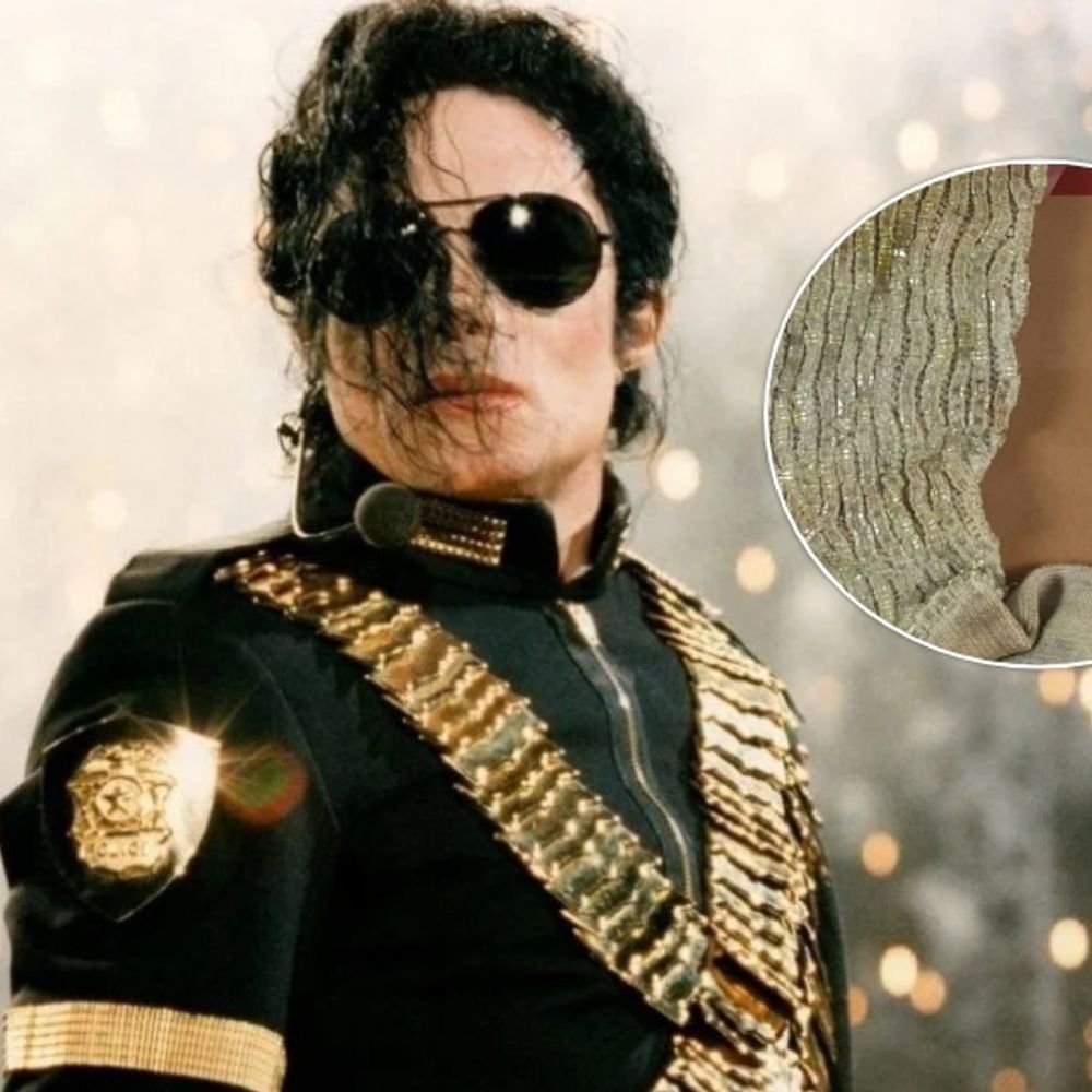 7-लाख-में-हुई-माइकल-जैक्सन-के-मोजे-की-नीलामी:28-साल-पहले-लंदन-कॉन्सर्ट-में-पहना-था,-टेक्नीशियन-को-ड्रेसिंग-रूम-के-पास-पड़ा-मिला-था