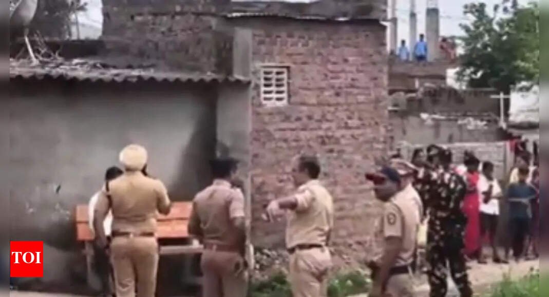 stones-pelted,-bike-set-ablaze:-clashes-erupt-in-pune-village-over-social-media-post