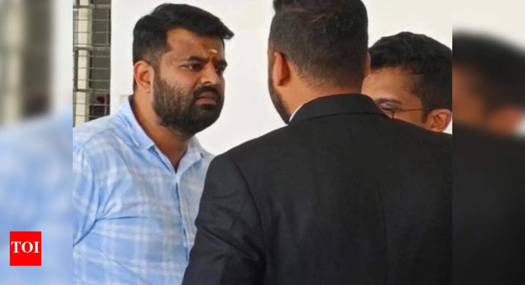 prajwal-revanna-holds-back-tears-after-conviction;-no-family-member-present-in-court