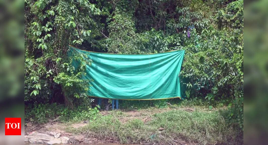 no-human-remains-found-on-day-4-in-karnataka’s-dharmasthala-mass-burial-probe:-sit-digs-8-sites,-only-one-yields-evidence;-5-more-to-search