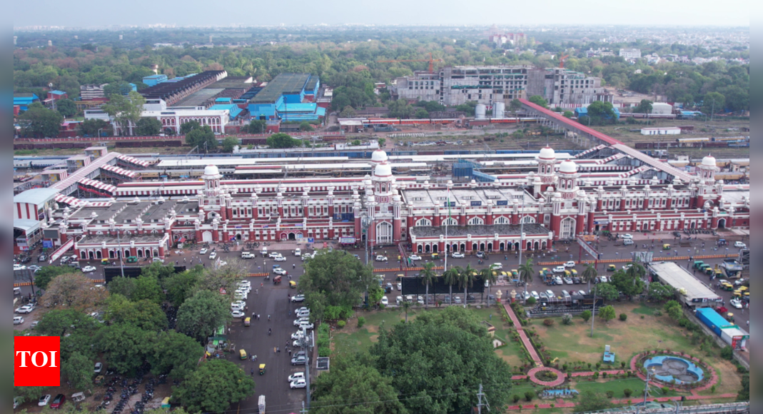 iconic-charbagh-station-wheeling-towards-a-modern-makeover