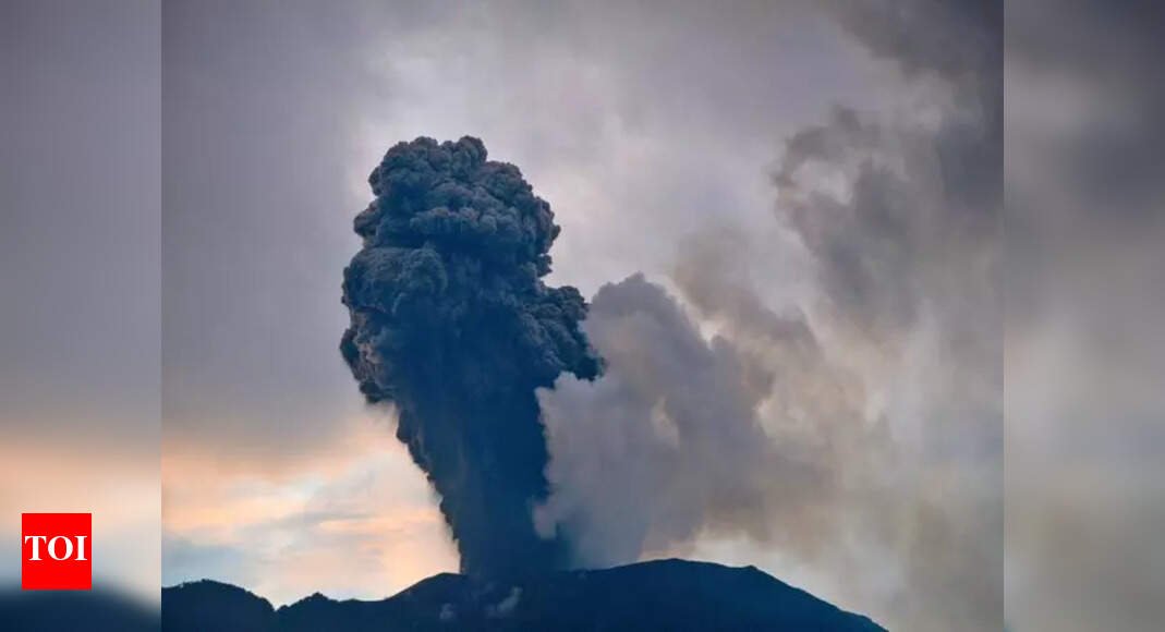krasheninnikov-volcano-erupts-in-kamchatka-for-the-first-time