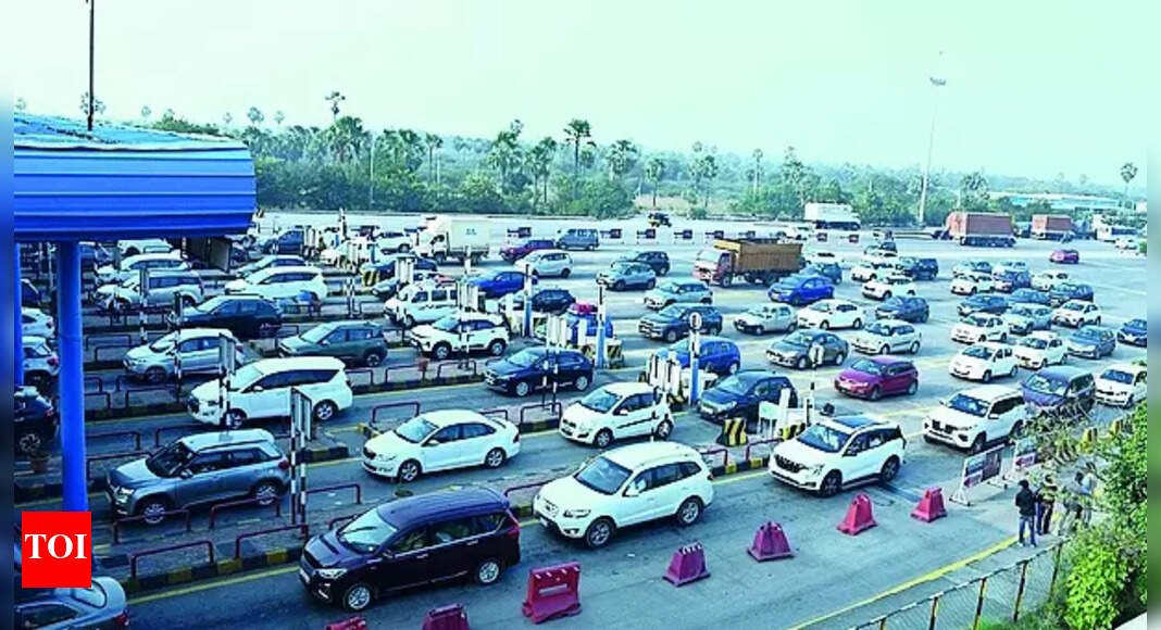 telangana-car-owners-may-not-benefit-from-centre’s-annual-toll-pass-scheme