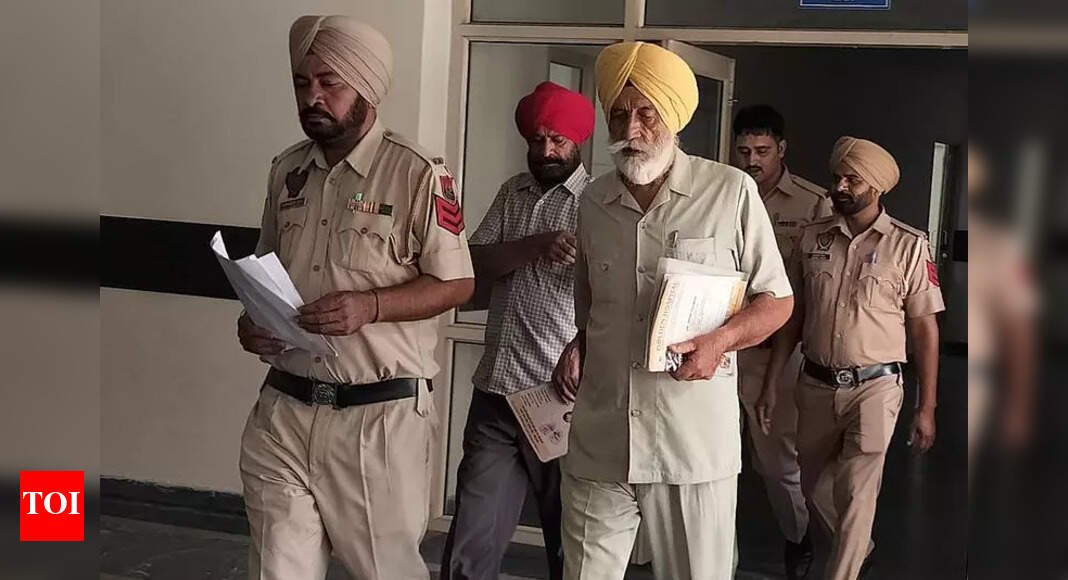 ‘saved-from-gallows-only-due-to-age’:-5-cops-jailed-till-death-for-fake-encounter