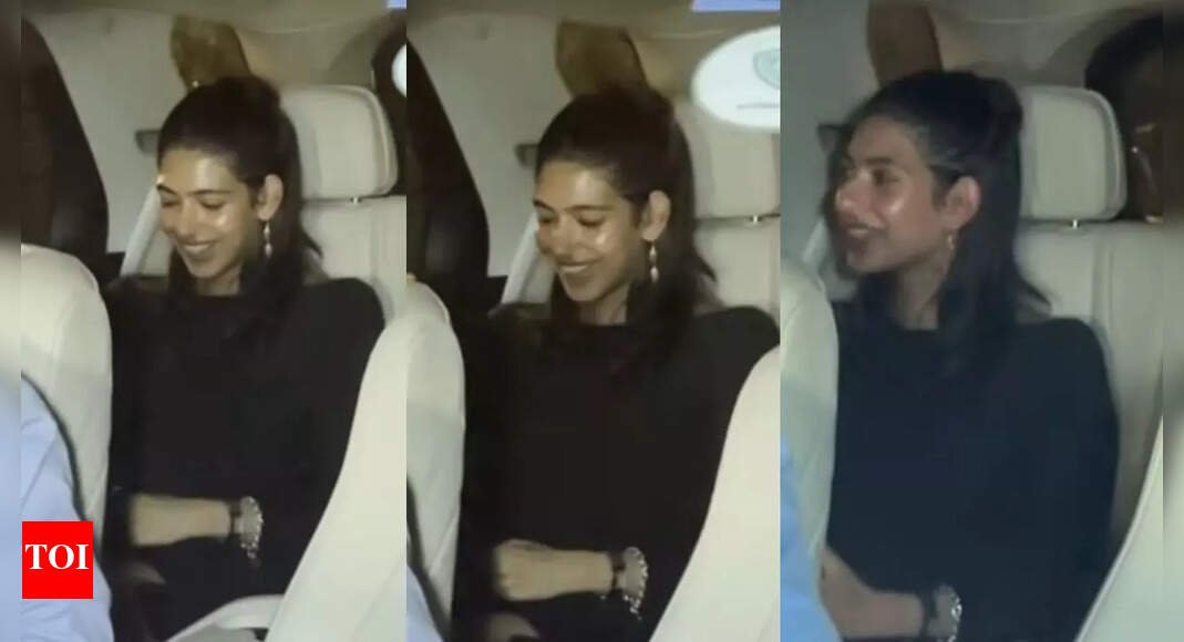 karisma-kapoor’s-daughter-samaira-steps-out-in-stylish-black-outfit-amid-family-feud-over-sunjay-kapur’s-rs-30,000-crore-fortune