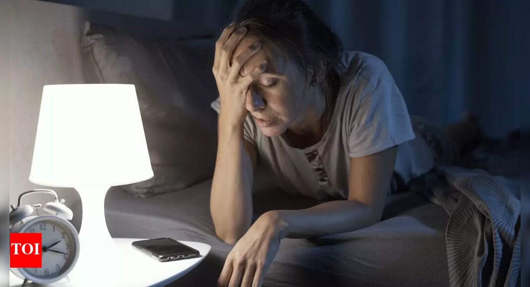 medical-reasons-behind-your-insomnia:-why-you’re-tired-but-still-can’t-sleep