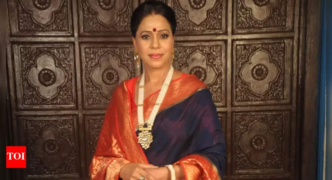 meena-mir-joins-prathaon-ki-odhe-chunri:-beendani;-says-‘i’ve-always-loved-rajasthani-outfits,-and-now-i-get-to-wear-them-every-single-day’