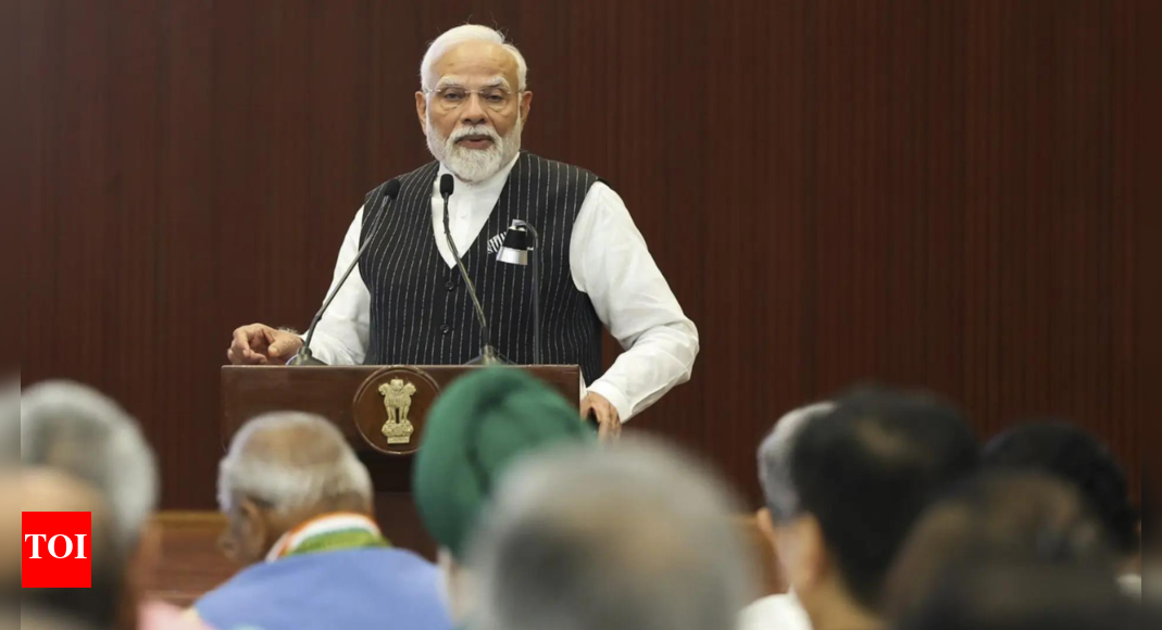 sc-taught-lesson-to-those-who-engage-in-puerile-talk:-pm-modi