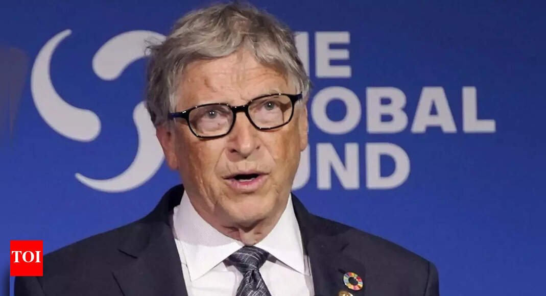 bill-gates-warns-gen-z:-ai-will-wipe-out-entry-level-jobs,-don’t-rely-on-tech-alone