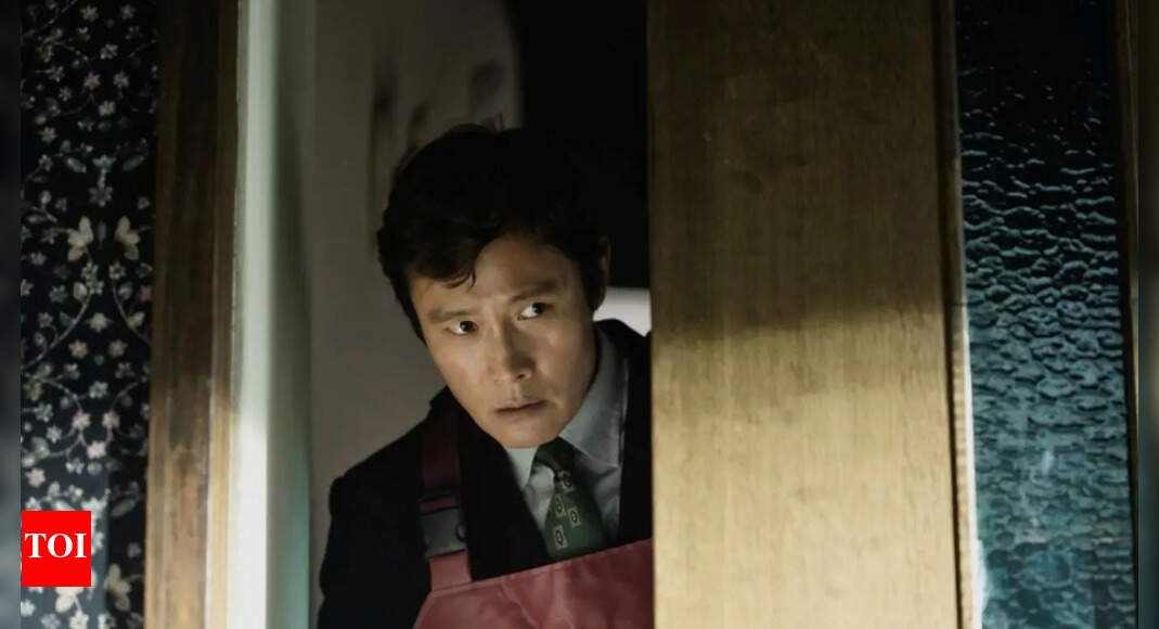 from-office-blues-to-toronto-cheers:-lee-byung-hun’s-big-moment-at-tiff-leaves-everyone-smiling