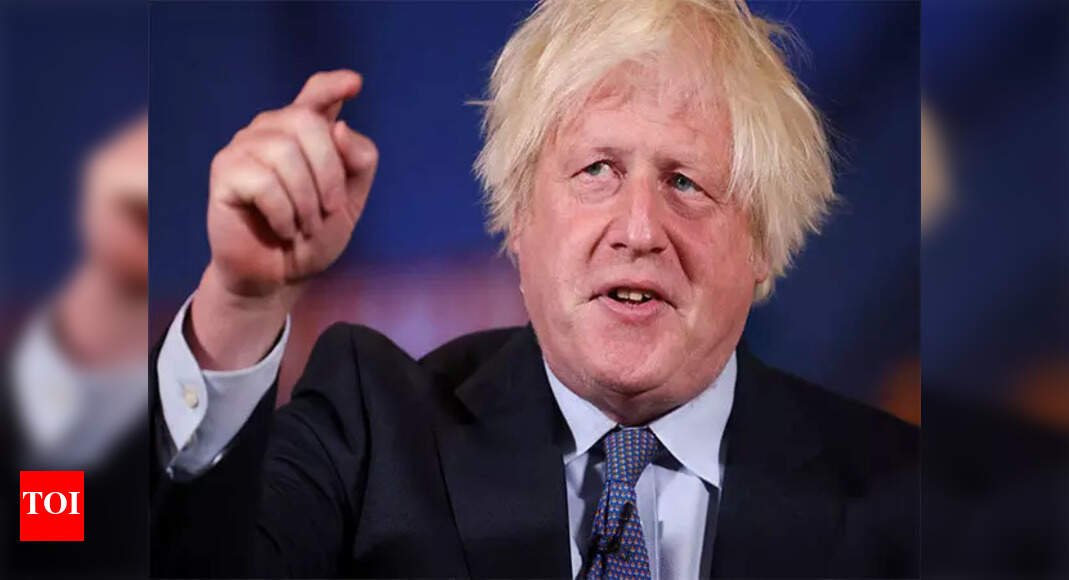 ‘india-enabling-putin’s-butchery’:-ex-uk-pm-johnson-backs-trump’s-additional-tariff;-lauds-us-president