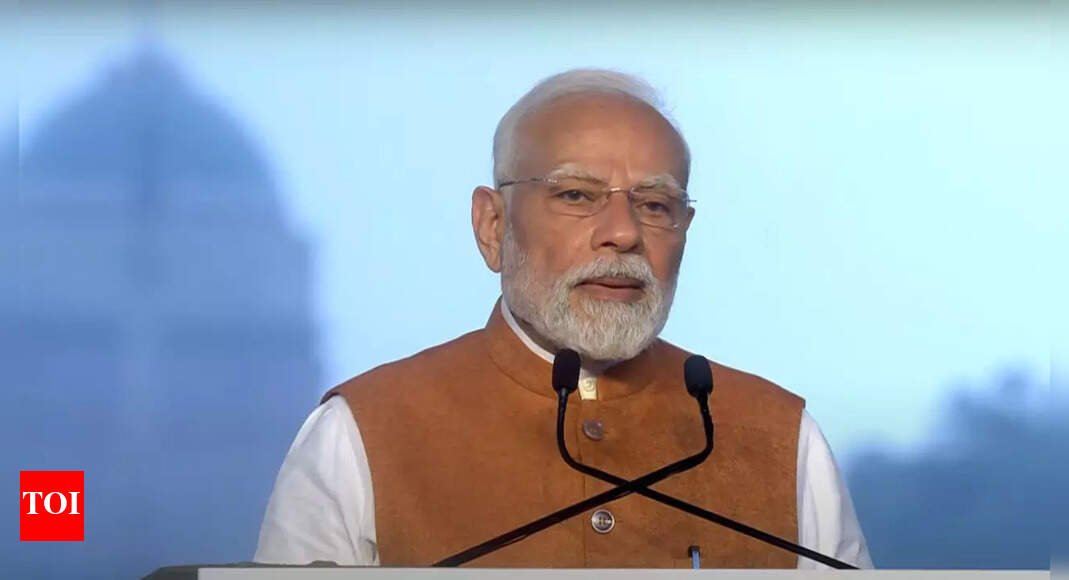 india-should-capture-world’s-mindspace:-pm