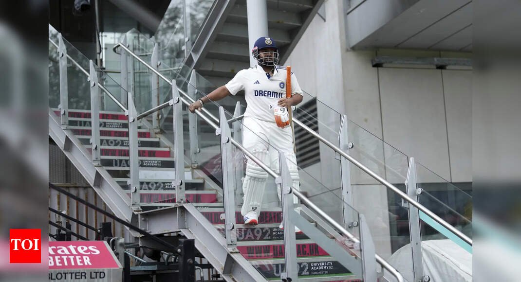 ‘rishabh-should-be…’:-sachin-tendulkar-makes-big-appeal-to-team-india-management
