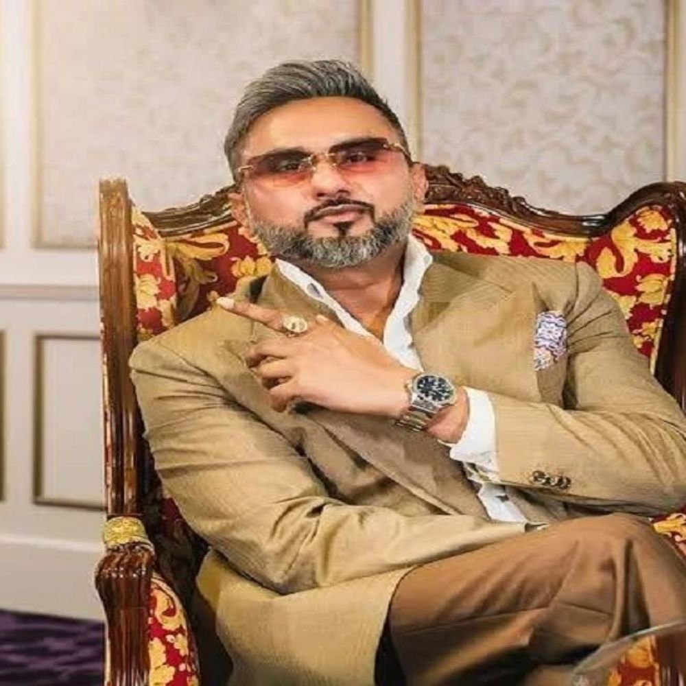 सिंगर-हनी-सिंह-और-करन-औजला-की-मुश्किलें-बढ़ी:दोनों-के-गानों-का-पंजाब-महिला-आयोग-ने-लिया-संज्ञान,-डीजीपी-को-पत्र-लिखा