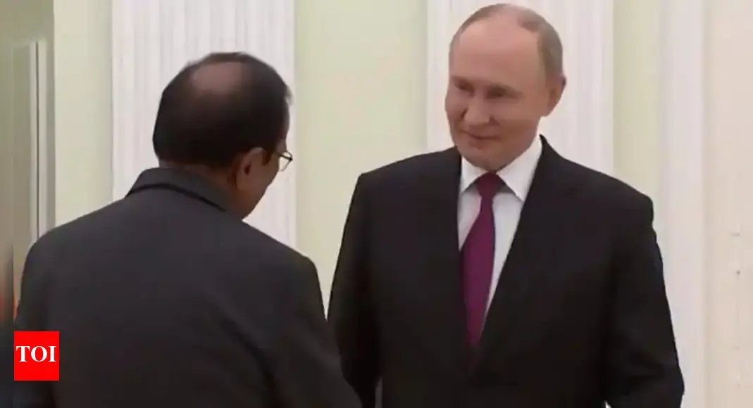 ajit-doval-meets-putin:-amid-tension-with-us,-nsa-holds-talks-with-russian-prez