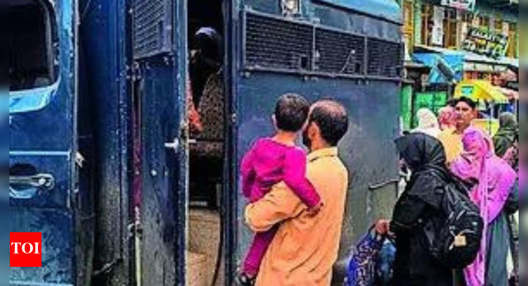 kulgam-op-enters-day-7;-northern-commander;-dgp-review-situation