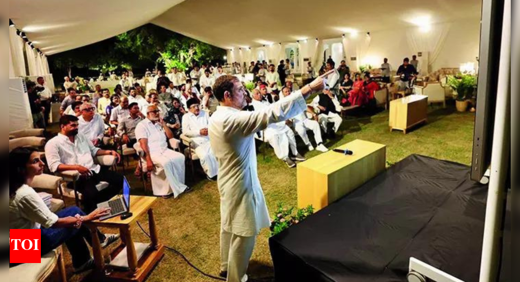 show-of-opposition-unity-at-rahul-gandhi’s-dinner