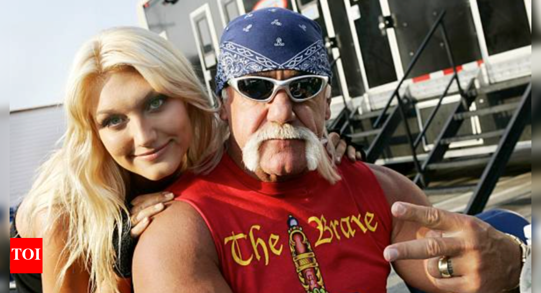 “i-do-think-it’s-weird”:-late-wwe-legend-hulk-hogan’s-daughter-brooke-is-not-buying-into-theories-about-her-father’s-sudden-death