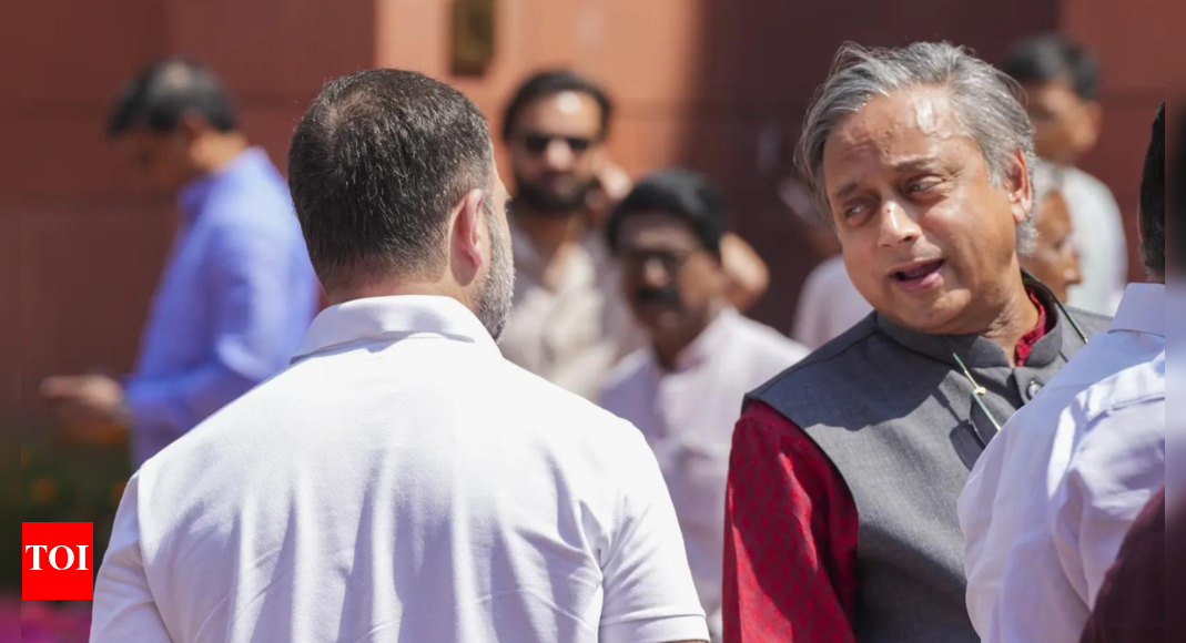 ‘democracy-too-precious’:-tharoor-backs-rahul’s-‘vote-chori’-claim