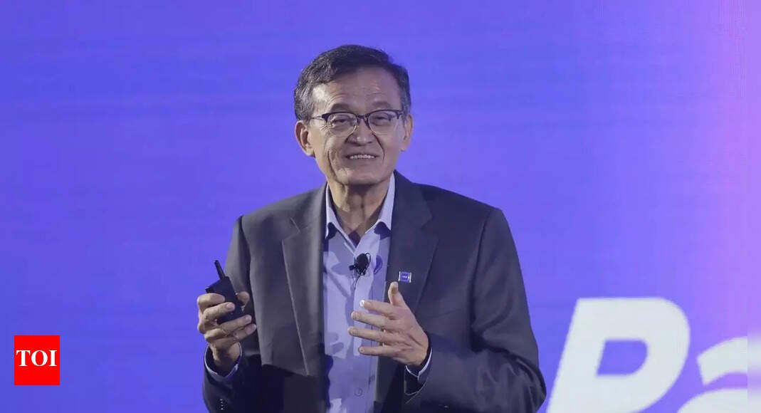 trump-asks-for-intel-ceo-lip-bu-tan’s-resignation;-ceo-replies:-‘the-us-has-been-…-‘
