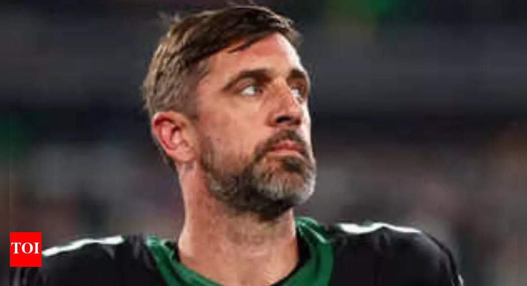aaron-rodgers-to-skip-steelers-first-preseason-match-as-mike-tomlin-prioritizes-younger-player-opportunities