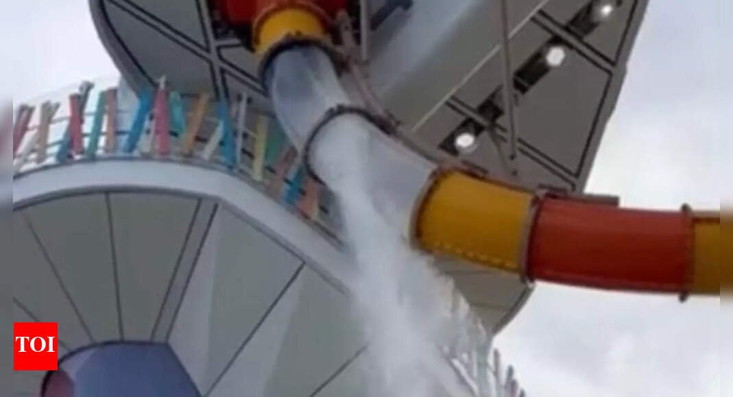 ‘stop-the-slide’:-passengers-scream-as-royal-caribbean-water-slide-glass-breaks-mid-way-–-watch