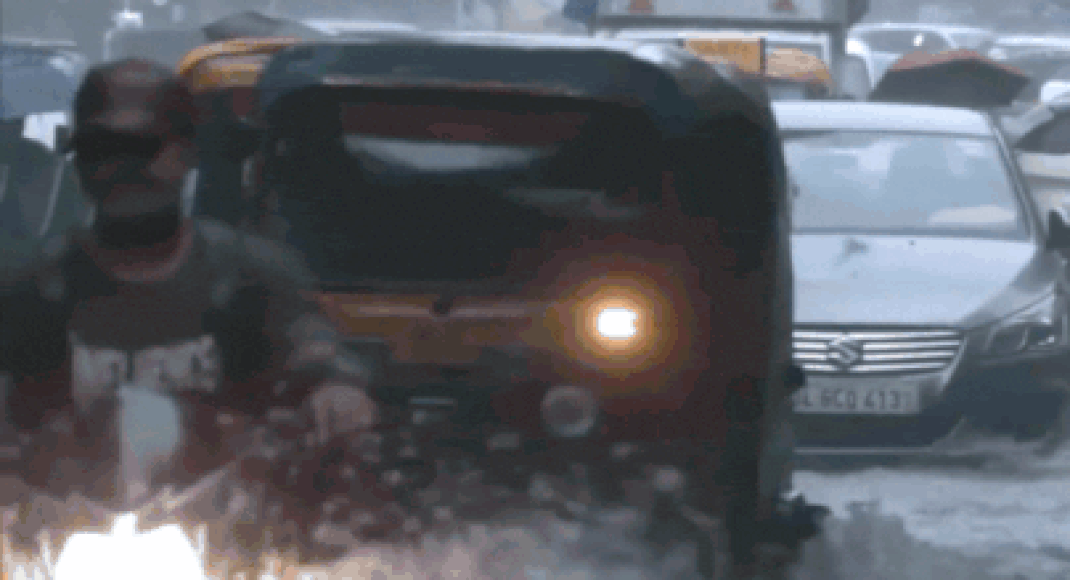 drowning-delhi:-flooded-roads,-stuck-cars-and-soaked-capital-–-heavy-rains-lash-city