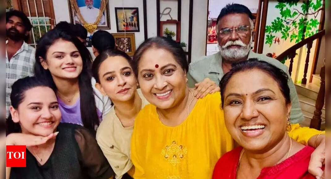 actress-meena-sellamuthu-shares-emotional-farewell-to-baakiyalakshmi:-‘memories,-miss-you!’