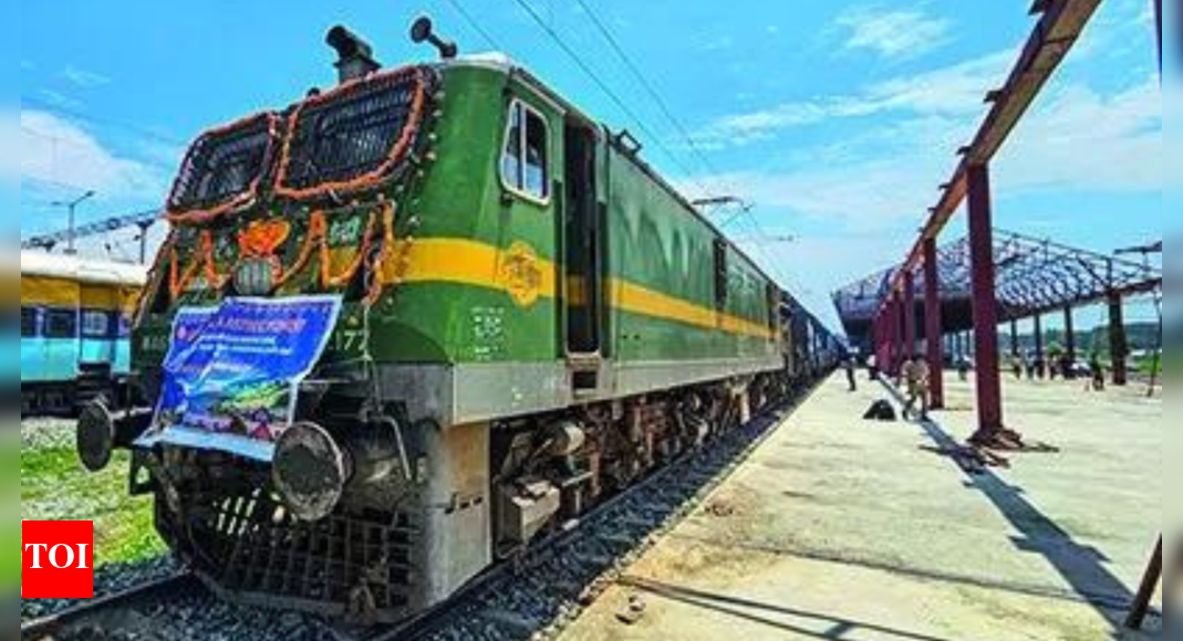 1st-freight-train-reaches-j&k-with-1,400-tonnes-of-cement