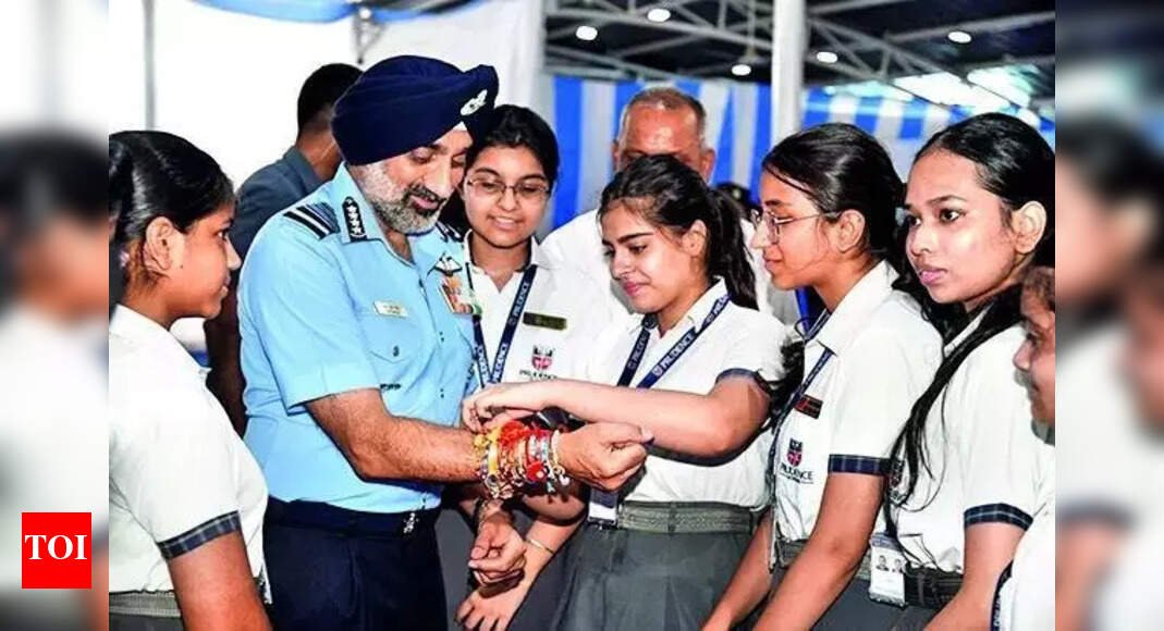 very-clear-political-direction-for-op-sindoor,-no-restrictions-imposed-on-us:-iaf-chief