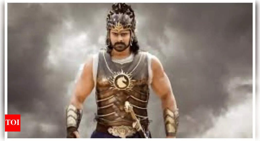 ss-rajamouli-and-prabhas’s-‘baahubali:-the-epic’-teaser-to-be-screened-with-rajinikanth’s-‘coolie’-and-hrihtik-roshan-jr-ntr’s-‘war-2’
