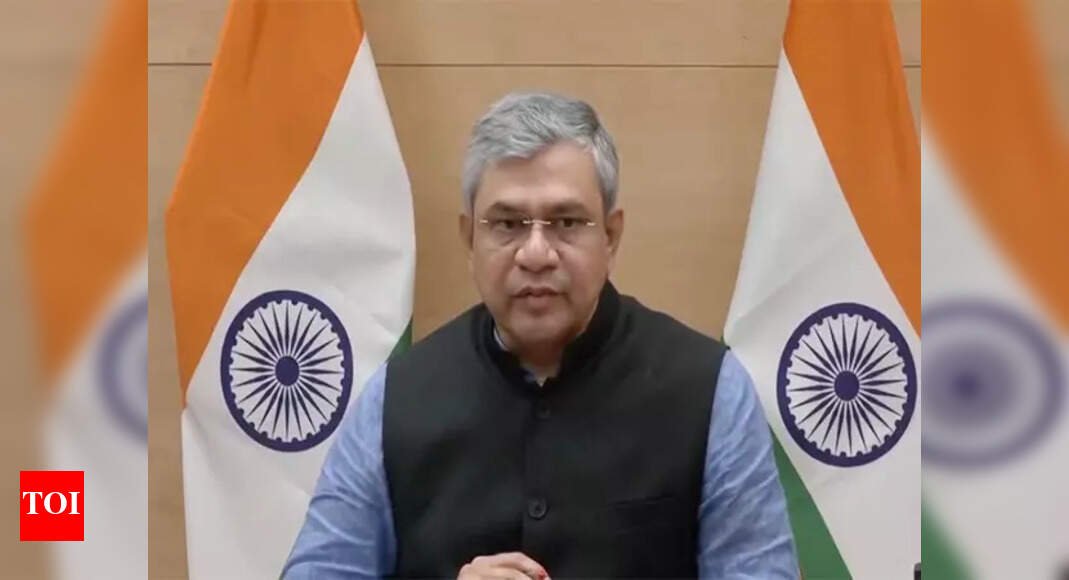 ‘india-now-top-smartphone-supplier-to-us’:-vaishnaw-cites-rs-12l-cr-output
