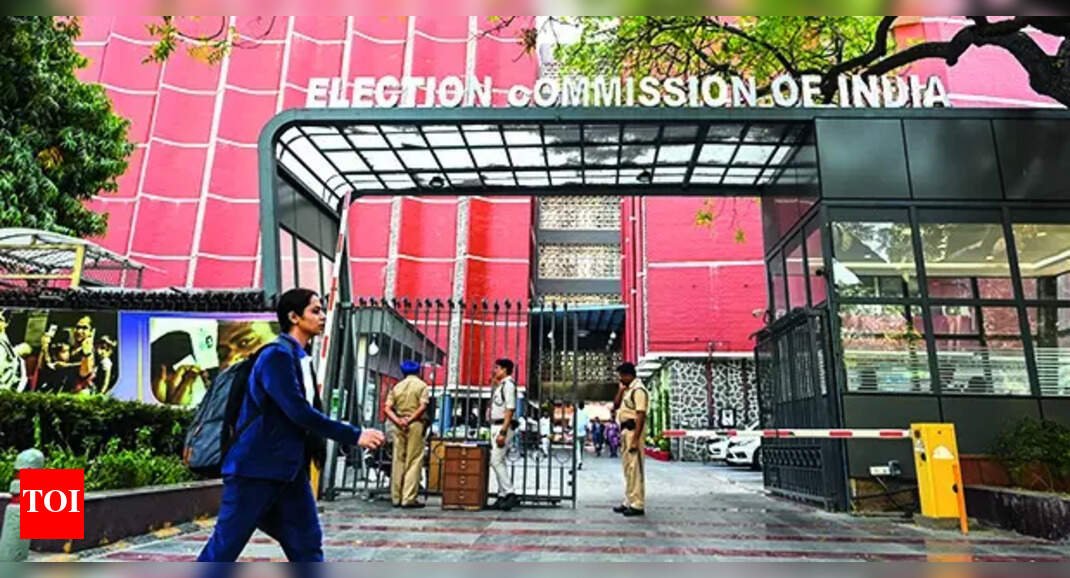 law-mandates-sharing-of-draft-roll-details-only-with-political-parties,-ec-tells-sc