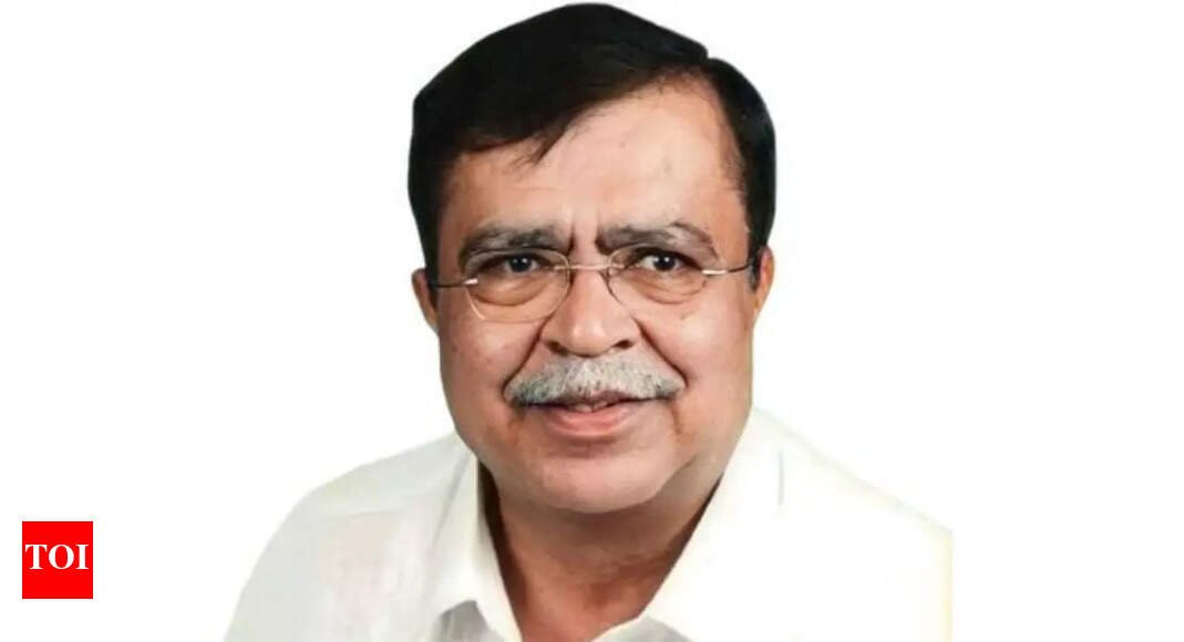 ‘vote-theft’-row-splits-k’taka-cong:-minister-contradicts-rahul;-asked-to-quit