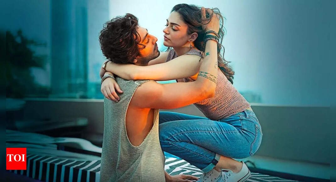 saiyaara-ott-release:-when-and-where-to-watch-ahaan-panday-and-aneet-padda’s-hit-film-online