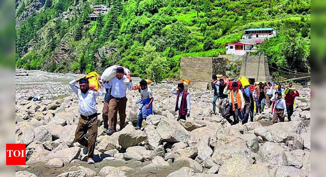 uttarkashi-flash-floods:-disaster-was-man-made,-warnings-ignored,-say-locals