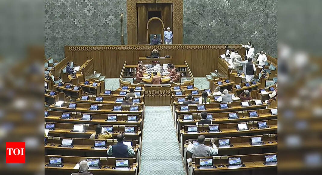 4.7-lakh-fake-ncert-books-seized-in-piracy-crackdown:-govt