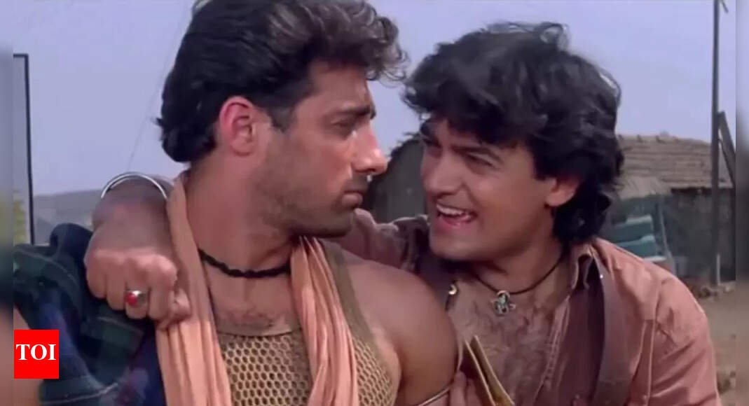 aamir-khan-prayed-god-to-give-all-his-success-to-brother-faissal-khan-after-failed-attempts-to-save-his-career:-‘i-tried-my-best-to-help-him’