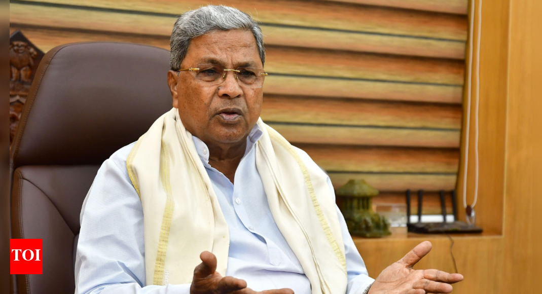 ‘vaccination,-community-care-work’:-siddaramaiah-backs-rahul-gandhi-on-stray-dogs-order;-opposes-‘fear-driven’-measures
