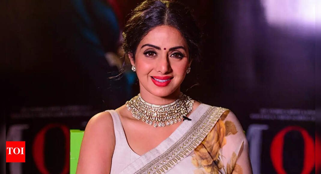 sridevi’s-62nd-birth-anniversary:-ahmed-khan-recalls-how-she-melted-hearts-with-ice-cream-on-‘mr.-india’-set