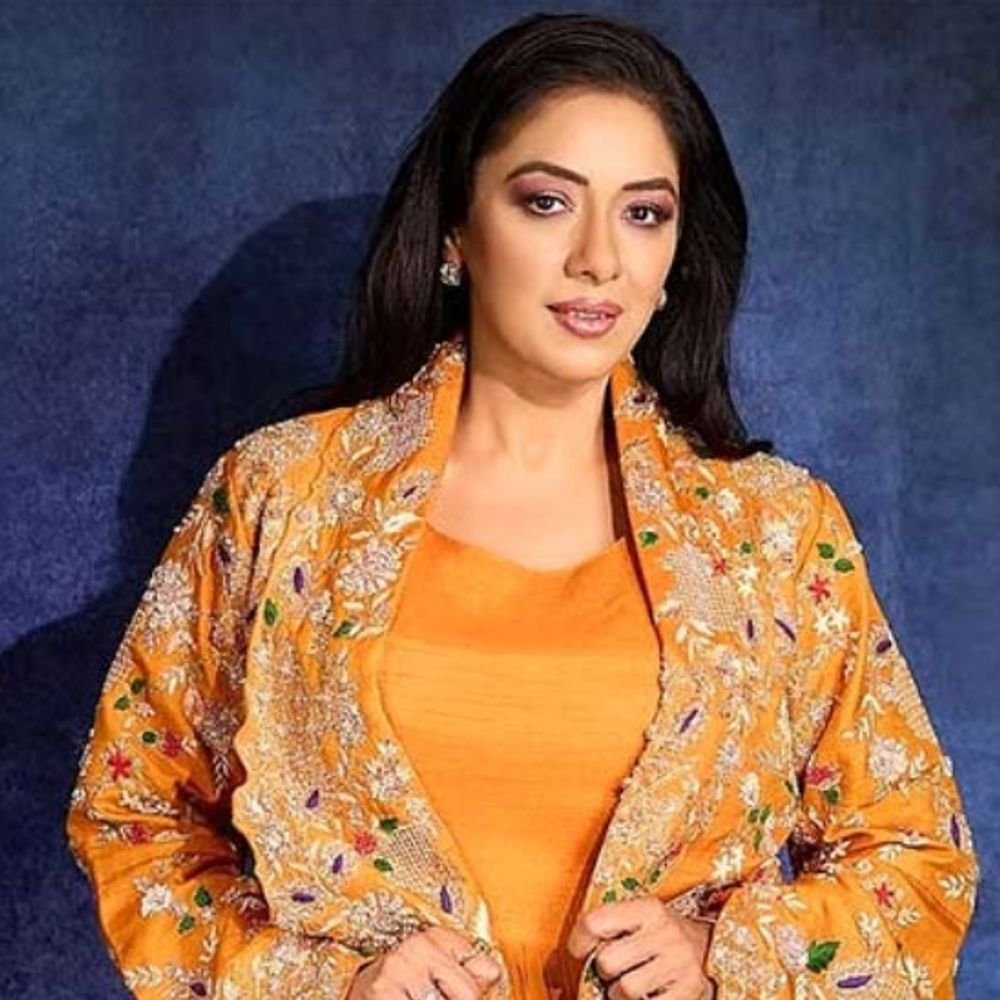 रुपाली-गांगुली-पर-लगे-मीट-और-बीफ-खाने-के-आरोप:बोलीं-गर्व-है-कि-मैं-शाकाहारी-हूं,-आवारा-कुत्तों-के-सपोर्ट-में-पोस्ट-करने-पर-शुरू-हुई-बहस