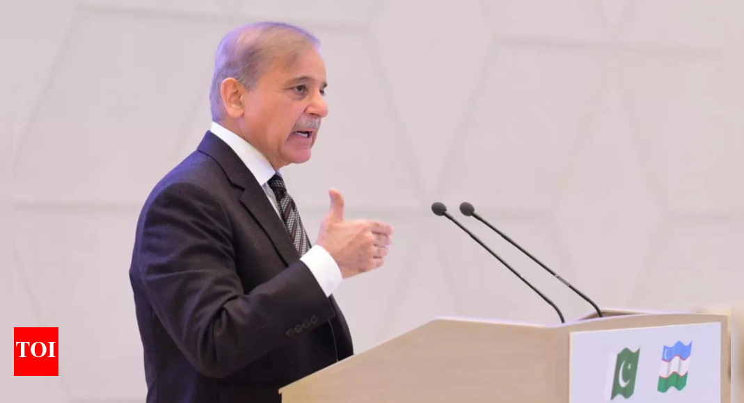 ‘enemy-can’t-…-‘:-pak-pm-sharif-joins-munir-in-sabre-rattling-over-indus-treaty