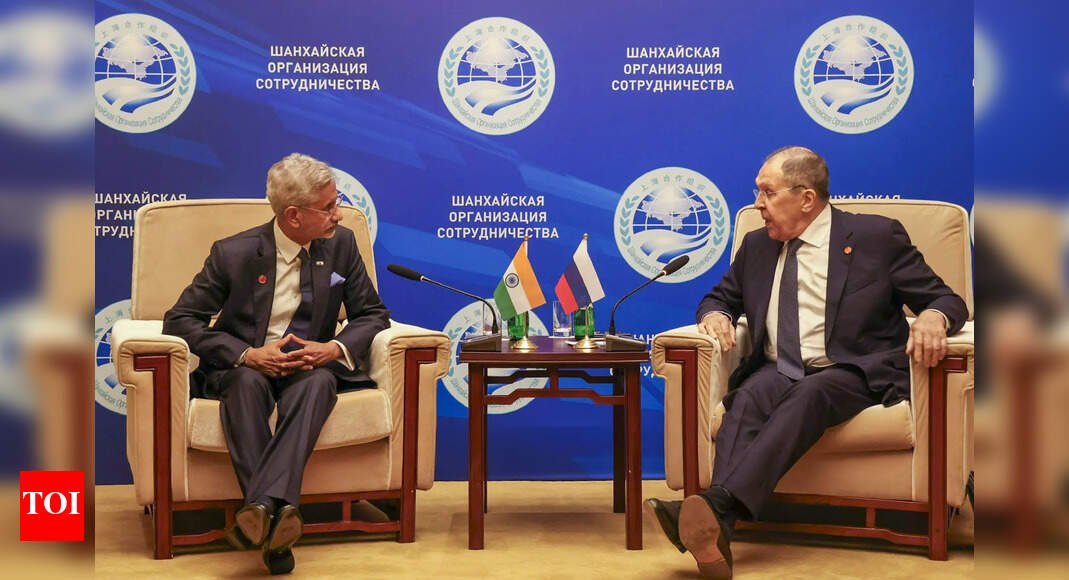 jaishankar-to-visit-russia,-hold-talks-with-lavrov-amid-tension-with-us