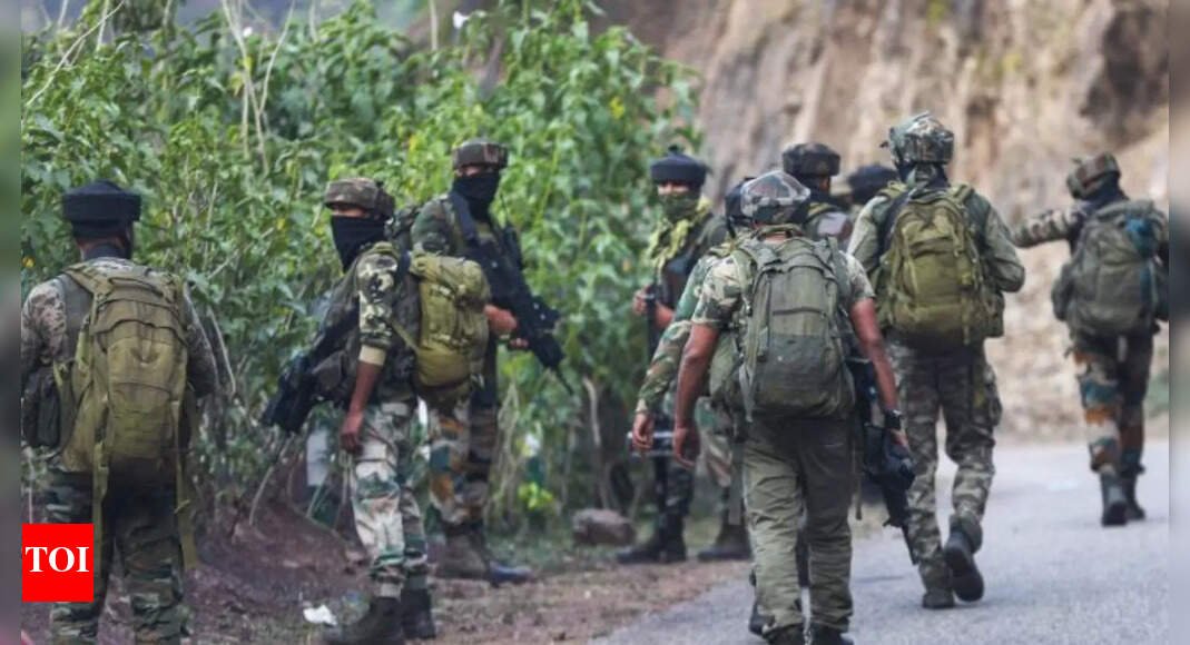 two-hardcore-maoist-commanders-worth-rs-35-lakh-killed-in-encounter-with-security-forces-in-chhattisgarh