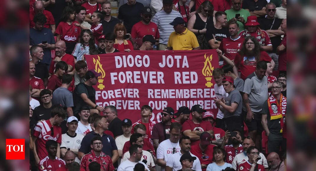 ‘he-was-a-champion’:-slot,-klopp-hail-jota-ahead-of-liverpool’s-new-epl-season
