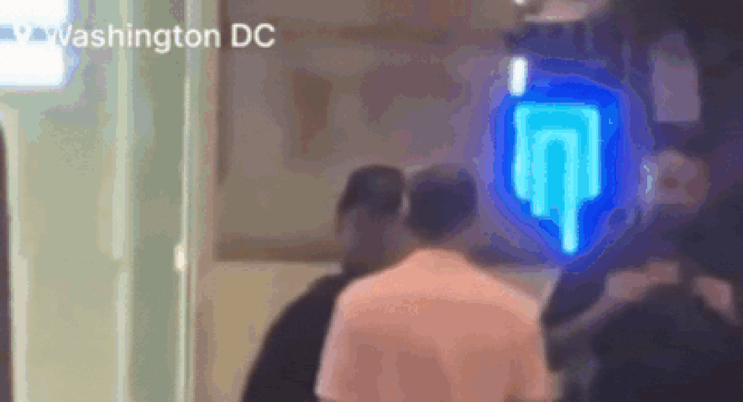 federal-crackdown-in-dc:-man-throws-subway-sandwich-at-federal-agent-–-video