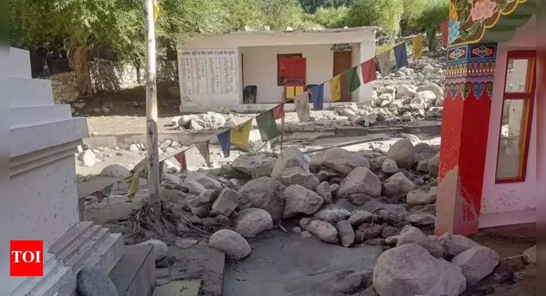 cloudbursts-trigger-flash-floods-in-himachal:-over-300-roads-blocked,-bridges-swept-away