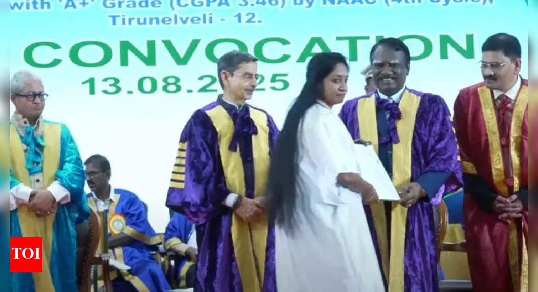 why-did-this-phd-student-from-tamil-nadu-refuse-to-receive-her-degree-from-governor-rn-ravi-at-msu-convocation?