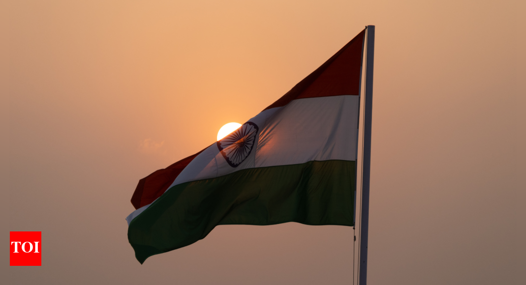75+-happy-independence-day-messages,-greetings,-wishes-and-quotes-for-2025