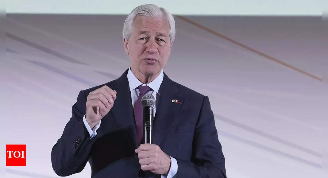 ‘little-embarrassing’:-jamie-dimon-on-us-china-technology-arms-race